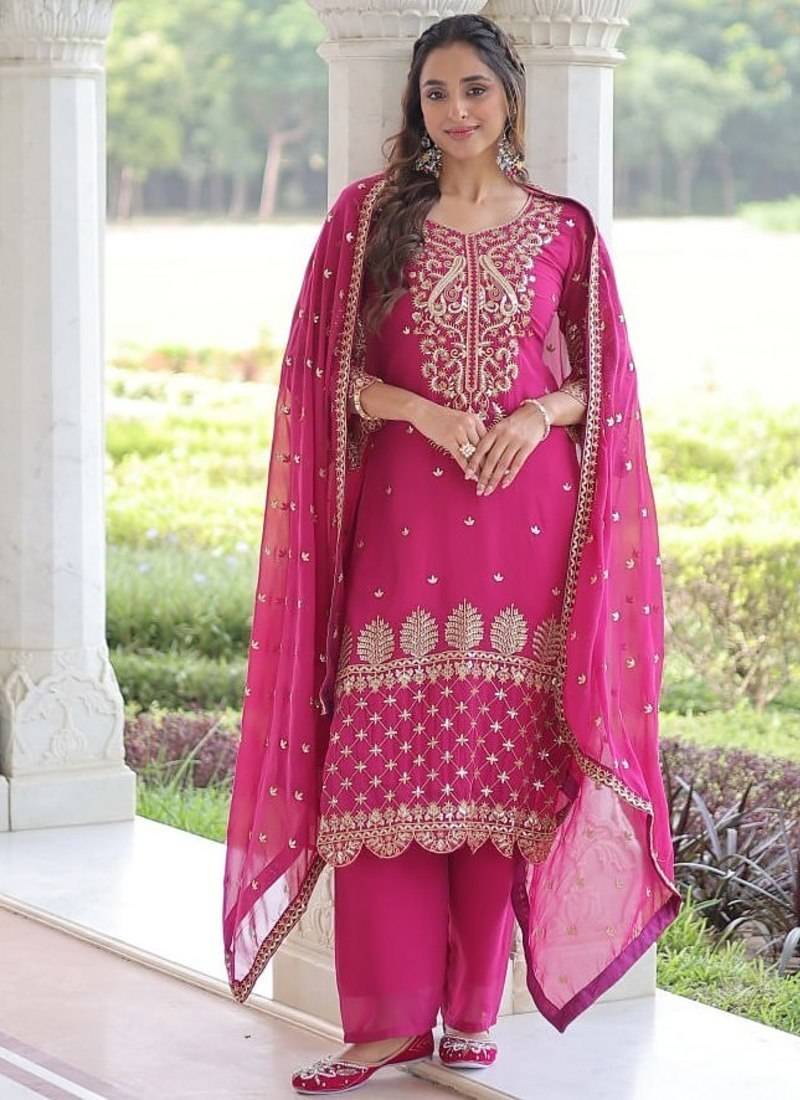 Womens new trendy faux blooming with embroidered work  kurta set