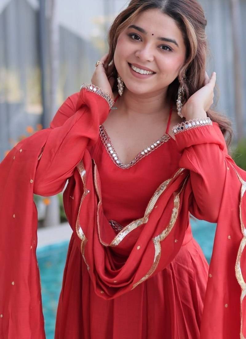 Womens new stylish mul chanderi with rich mirror lace work kurta set