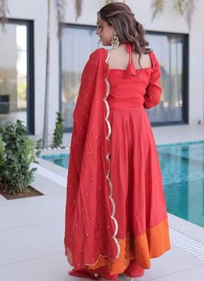 Womens mul chanderi with rich mirror lace work kurta set 3
