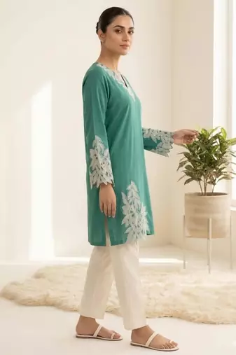 green silk blend embroidered kurta set
