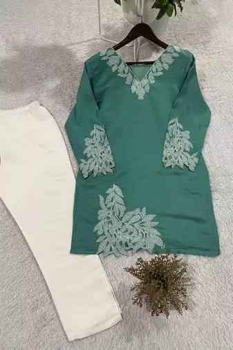 green silk blend embroidered kurta set