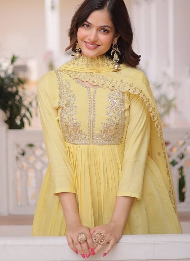 womens new  mul chanderi with beads embroidery-work kurta set