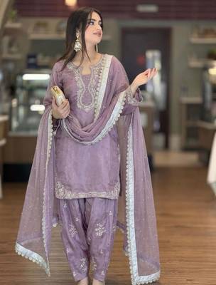 Lavender silk blend embroidered FARSHI SALWAR KAMEEZ  2
