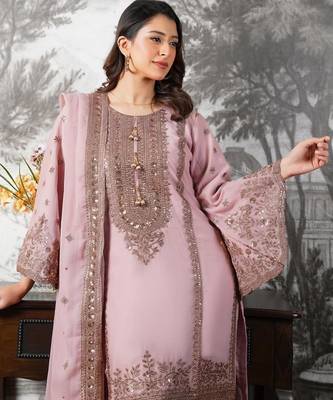 Pink silk blend embroidered sharara set 3