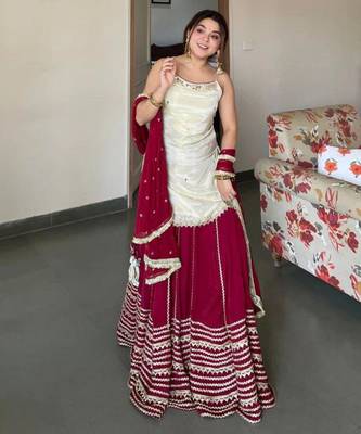 Off white silk blend embroidered  lehenga kurti with real mirror work set 4