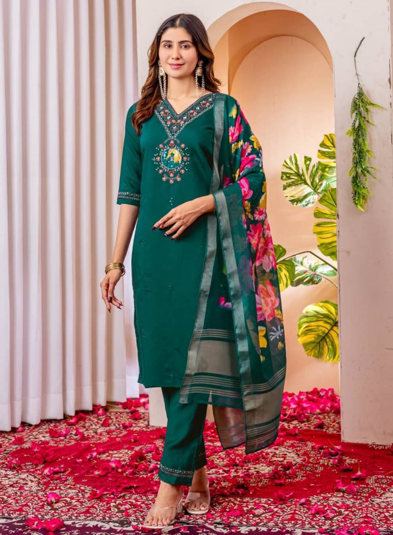 Dark green silk blend embroidered kurti set