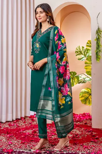 Dark green silk blend embroidered kurti set