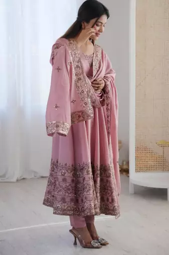 Pink silk blend embroidered gown set