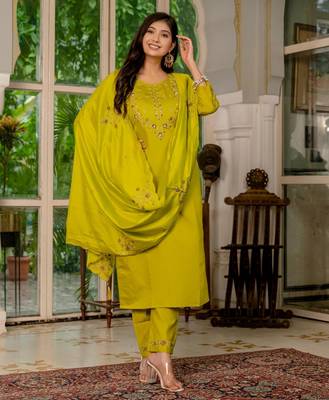 Mustard silk blend embroidered trouser set 2