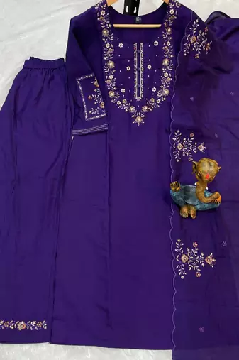 Blue silk blend embroidered trouser set