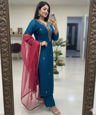 Navy blue silk blend embroidered trouser set 3