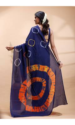 Ink blue malmal cotton saree with artistic tie-dye circles & vibrant handcrafted patterns 3