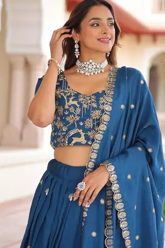 Womens New  Elegent  Vichitra Silk With Heavy Sequins & Thread Embroidered Work Lehenga Choli