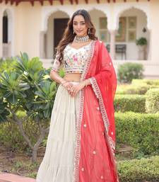 Womens Trending Cosmos silk blend with Standard Frill stitching