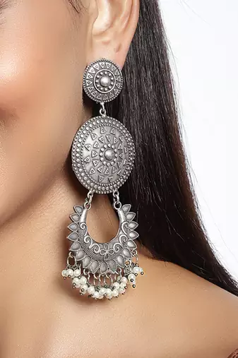 Long light weight Antique Silver Dangler