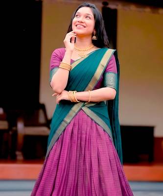 South Style Pattu Zari Woven Dola Silk Lehenga Choli 2