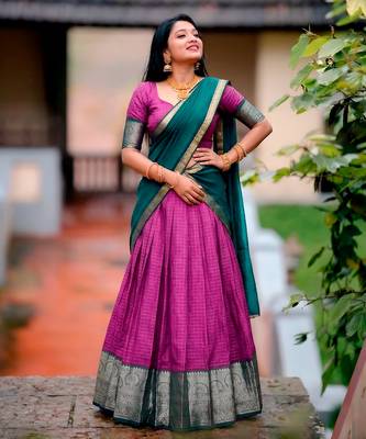 South Style Pattu Zari Woven Dola Silk Lehenga Choli 4
