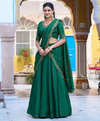 Silk bridesmaids Lehenga Choli with Sequins & Zari Thread Work 4