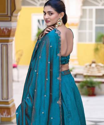 Silk bridesmaids Lehenga Choli with Sequins & Zari Thread Work 3