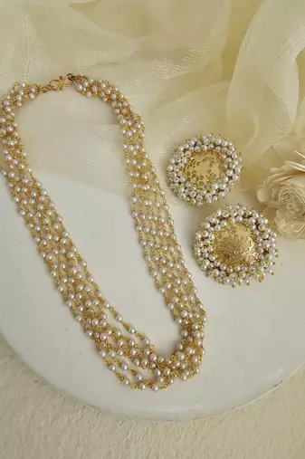 White pearl Necklace set in matte gold polish