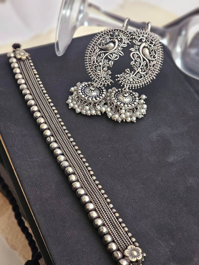 Antique Necklace With Karnphool