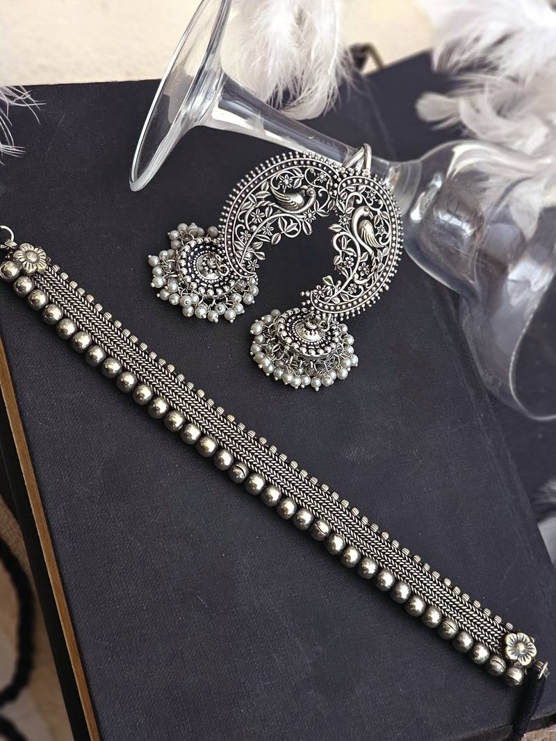 Antique Necklace With Karnphool