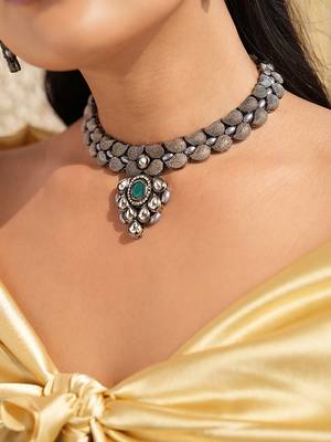 Green And White Necklace Set 3