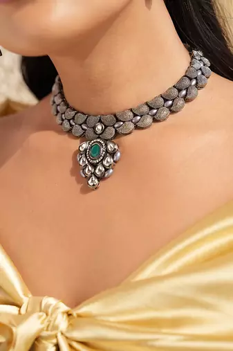 Green And White Necklace Set