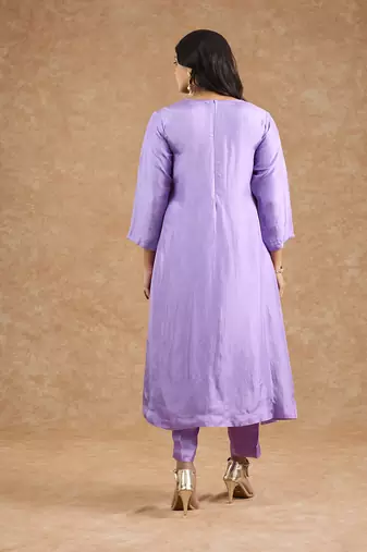 Lavender opara silk hand embroidered kurta set
