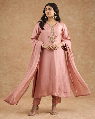 Dull peach opara silk hand embroidered kurta set 1