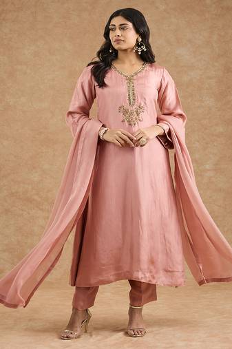 Dull peach opara silk hand embroidered kurta set