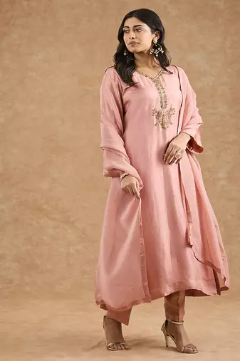 Dull peach opara silk hand embroidered kurta set