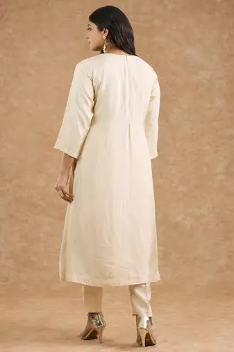 Ivory opara silk hand embroidered kurta set
