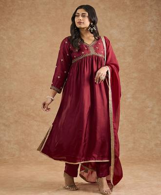 Maroon viscose opara silk hand embroidered kurta set 1