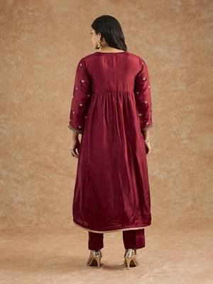 Maroon viscose opara silk hand embroidered kurta set 3