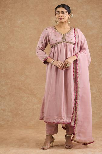 Dull pink viscose opara silk hand embroidered kurta set
