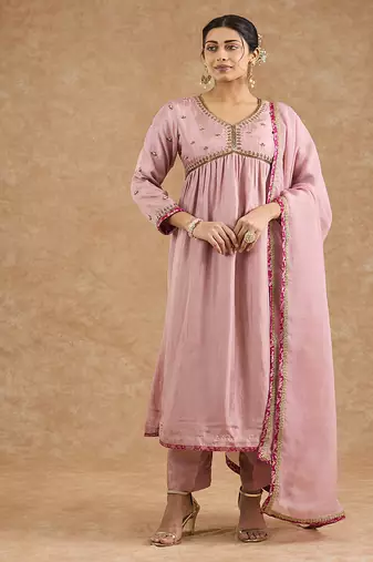 Dull pink viscose opara silk hand embroidered kurta set