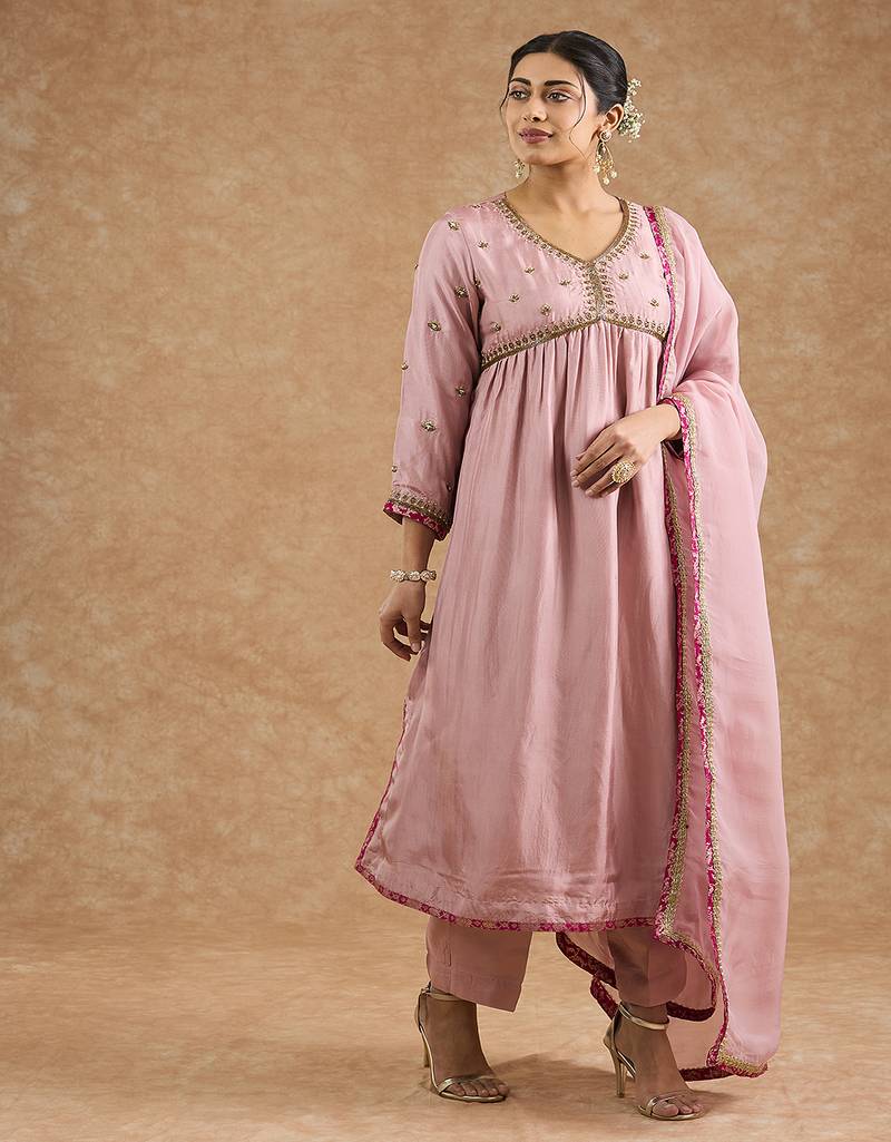 Dull pink viscose opara silk hand embroidered kurta set