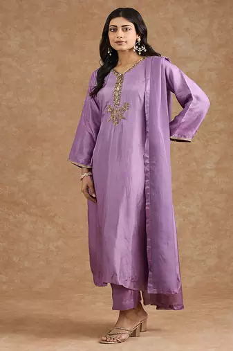 Dull purple opara silk hand embroidered kurta set
