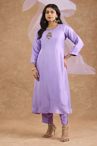 Lavender opara silk hand embroidered kurta set