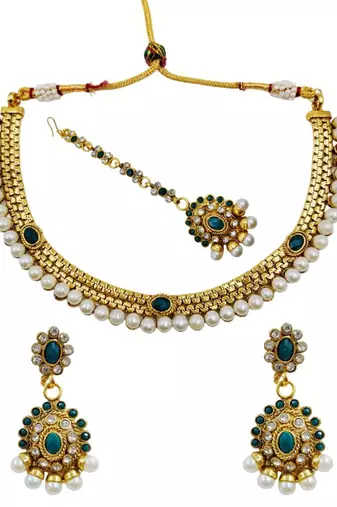 Premium gold plated kundan pearl choker necklace set with earrings & maang tikka