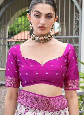 Magenta banarasi silk blend ajhrakh meena zari weaving patola saree 5