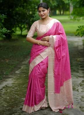 Pink color tussar silk blend checks printed style kanth weaving saree 1