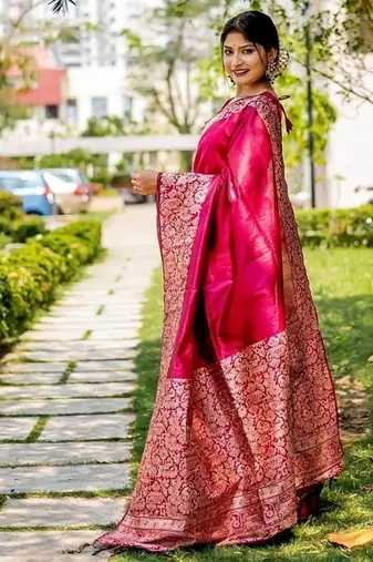 Pink color handloom  silk blend weaving pallu saree
