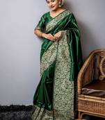 Green color handloom  silk blend weaving pallu saree