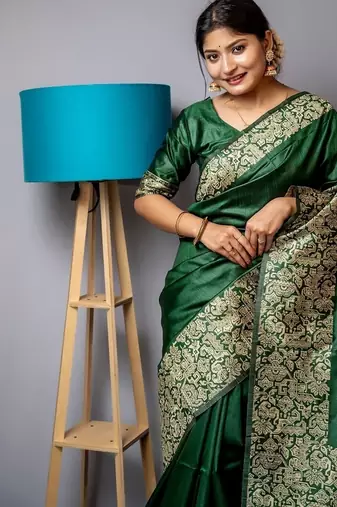 Green color handloom  silk blend weaving pallu saree