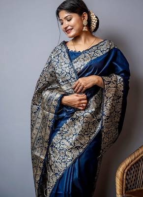 Blue color handloom  silk blend weaving pallu saree 3