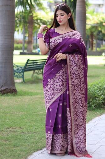 Purple color banglori handloom raw silk waving buttis saree