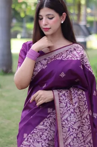 Purple color banglori handloom  silk blend waving buttis saree
