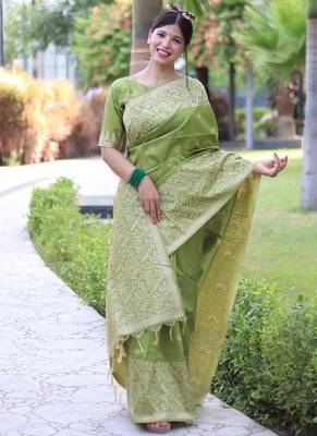 Mehandi color banglori handloom  silk blend waving buttis saree 2